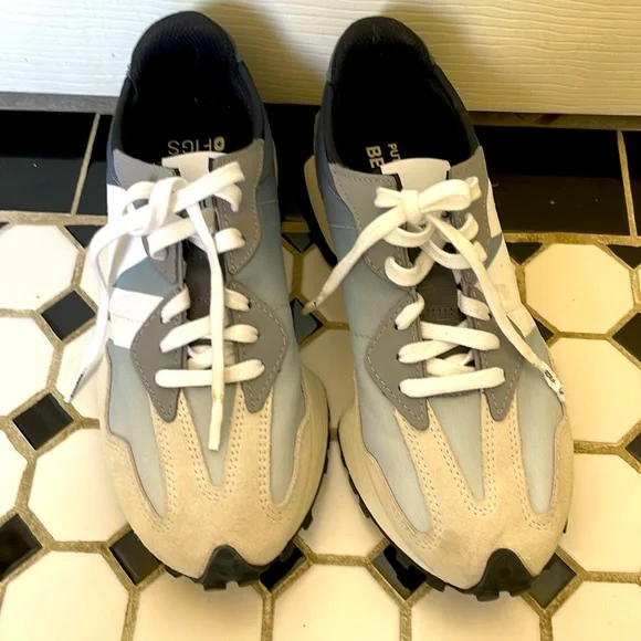 Awesome New Balance x FIGS Limited Edition Gray Ombre and White Suede Sneakers - Picture 3 of 10